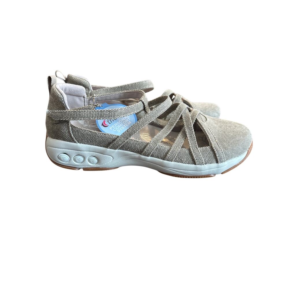 ⭐️ Women’s Therafit Beige Comfort Shoes Size 11 Grannycore. Casual  NWT!